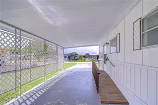 37930 Date Palm Dr, Zephyrhills, FL 33542 - Photo 8