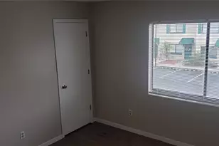 2052 Kings Hwy, Clearwater, FL 33755 - Photo 16