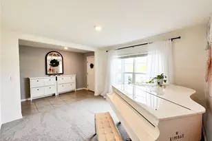 36851 Goffaux Loop, Zephyrhills, FL 33541 - Photo 6