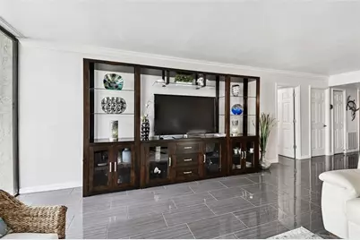 7600 Bayshore Drive #307, Treasure Island, FL 33706 - Photo 22