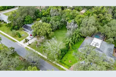 5208 E 122nd Avenue, Temple Terrace, FL 33617 - Photo 8