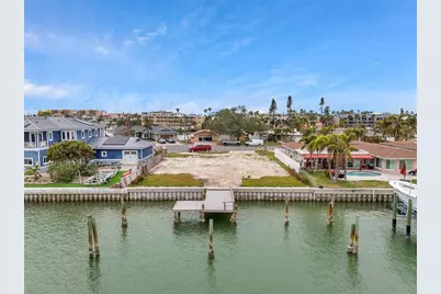 11655 4th Street E, Treasure Island, FL 33706 - Photo 18