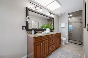 8575 Sunset Ct, Treasure Island, FL 33706 - Photo 30