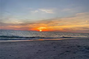 8575 Sunset Ct, Treasure Island, FL 33706 - Photo 40