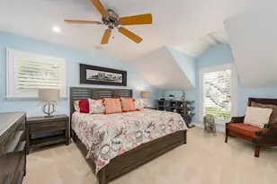 557 Florida Ave, Palm Harbor, FL 34683 - Photo 22