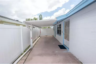 9120 Sandcroft Court, Tampa, FL 33615 - Photo 8