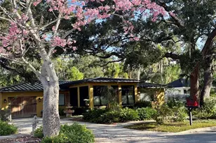 266 Lyndhurst St, Dunedin, FL 34698 - Photo 1