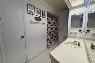 2589 Orangewood Ct, Palm Harbor, FL 34684 - Photo 8