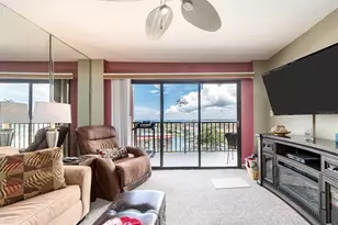 51 Island Way, Clearwater Beach, FL 33767 - Photo 14