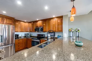 51 Island Way, Clearwater Beach, FL 33767 - Photo 10