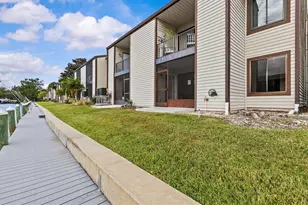 388 Moorings Cove Dr, Tarpon Springs, FL 34689 - Photo 28