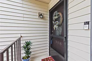 388 Moorings Cove Dr, Tarpon Springs, FL 34689 - Photo 4