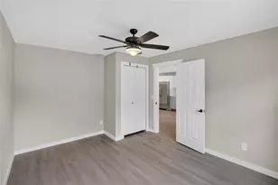 423 Forest Oak Dr, Seffner, FL 33584 - Photo 38