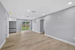 4009 W Wallace Ave, Tampa, FL 33611 - Photo 4