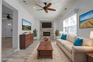 8008 N Gomez Ave, Tampa, FL 33614 - Photo 14