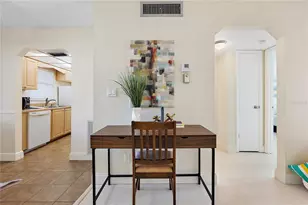 705 Cordova Green, Seminole, FL 33777 - Photo 14