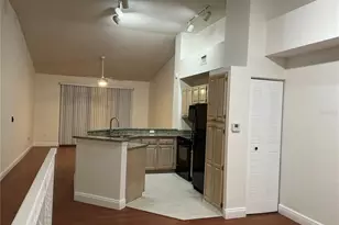 1043 Normandy Trace Rd, Tampa, FL 33602 - Photo 8