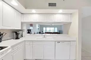 1200 Country Club Dr, Largo, FL 33771 - Photo 8