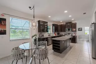 360 Hope Bay Loop, Apollo Beach, FL 33572 - Photo 4