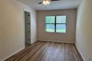 8237 Dunham Station Dr, Tampa, FL 33647 - Photo 16