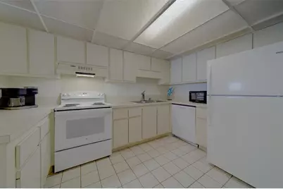 51 Island Way #101, Clearwater Beach, FL 33767 - Photo 50