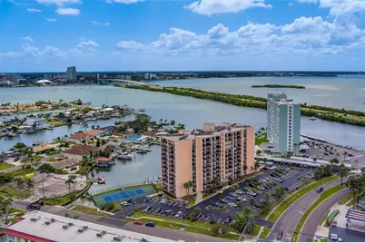 51 Island Way #101, Clearwater Beach, FL 33767 - Photo 16