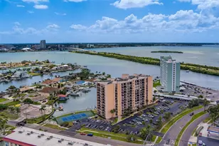 51 Island Way, Clearwater Beach, FL 33767 - Photo 16