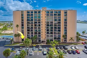 51 Island Way, Clearwater Beach, FL 33767 - Photo 30