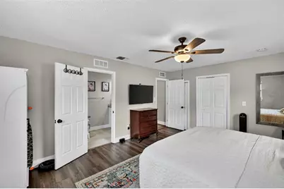 1324 40th Street S, Saint Petersburg, FL 33711 - Photo 16