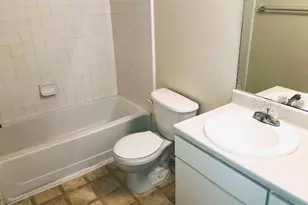 18193 Bridle Club Dr, Tampa, FL 33647 - Photo 8