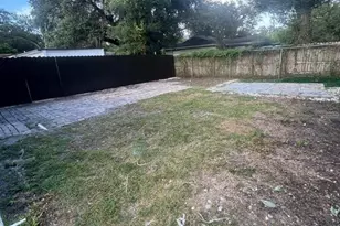 9315 N 46th St, Tampa, FL 33617 - Photo 20