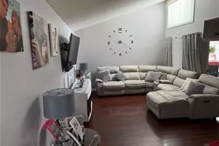 5102 Crestmore Ct, Tampa, FL 33624 - Photo 6