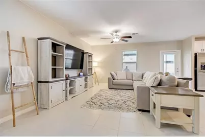 9906 Jackfruit Court, Riverview, FL 33578 - Photo 6