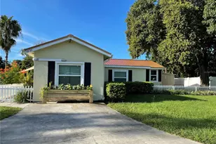 5830 Alligator Lake Shore W, Saint Cloud, FL 34771 - Photo 2