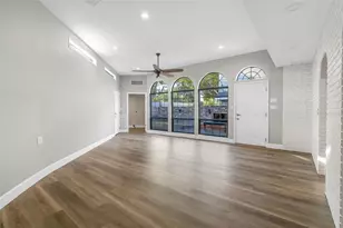 216 S Shore Crest Dr, Tampa, FL 33609 - Photo 8