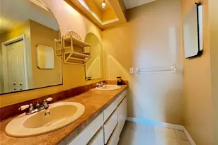 1330 Sunset Ct, Tarpon Springs, FL 34689 - Photo 18