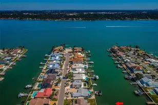 755 Capri Blvd, Treasure Island, FL 33706 - Photo 36