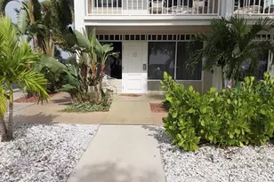 611 Destiny Dr, Ruskin, FL 33570 - Photo 1