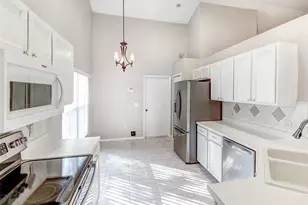 26903 Carla Pl, Lutz, FL 33559 - Photo 12