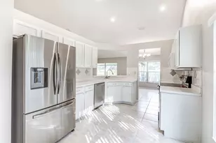 26903 Carla Pl, Lutz, FL 33559 - Photo 8