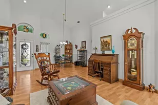 1815 Wood Trail St, Tarpon Springs, FL 34689 - Photo 8