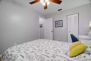 1393 Chesterfield Dr, Dunedin, FL 34698 - Photo 22