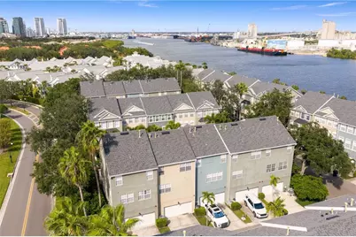 1427 Harbour Walk Road, Tampa, FL 33602 - Photo 48