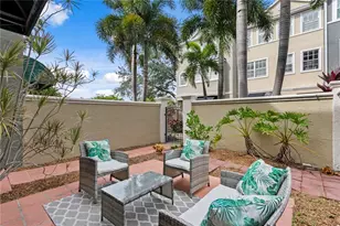 1427 Harbour Walk Rd, Tampa, FL 33602 - Photo 6