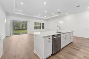 13652 Cyn Rdg Rd, Spring Hill, FL 34610 - Photo 4