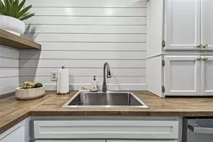 2209 Utopian Dr E, Clearwater, FL 33763 - Photo 12