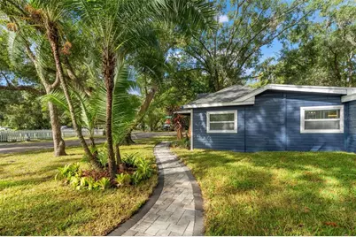 1715 W Hollywood Street, Tampa, FL 33604 - Photo 2