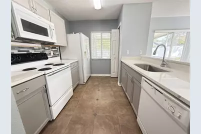 2201 Fluorshire Drive, Brandon, FL 33511 - Photo 8