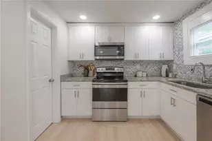 1021 E Columbus Dr, Tampa, FL 33605 - Photo 12