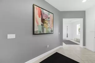 5547 Del Coronado Dr, Apollo Beach, FL 33572 - Photo 8